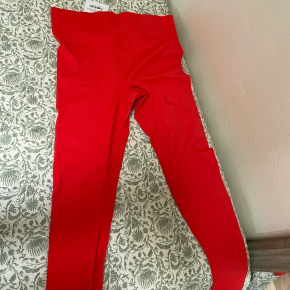 Barry’s bottom red large - Picture 1 of 2